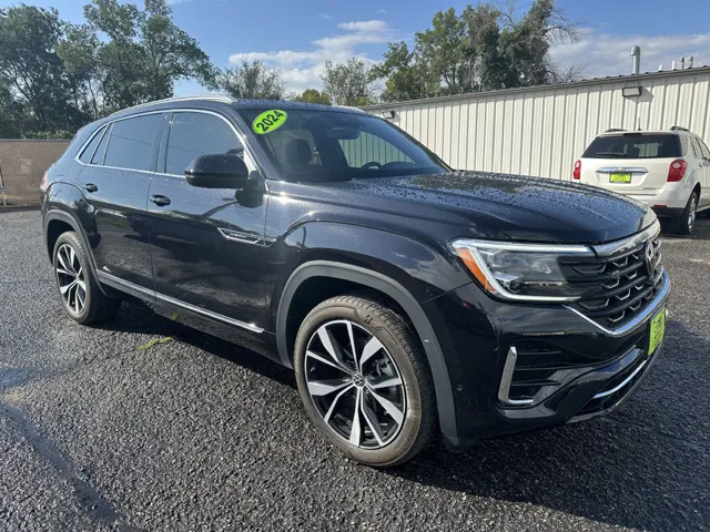 2024 Volkswagen Atlas Cross Sport SEL Premium R-LINE's photo