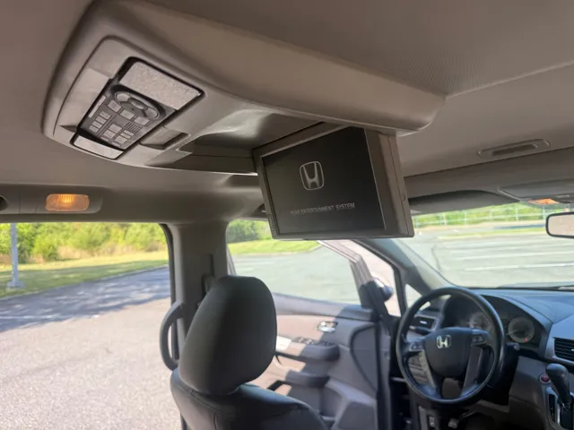 2015 Honda Odyssey EX-L - Photo 15