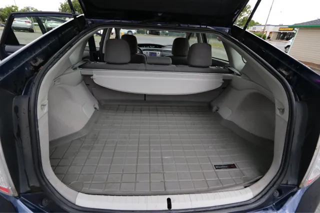 2015 Toyota Prius Three - Photo 21