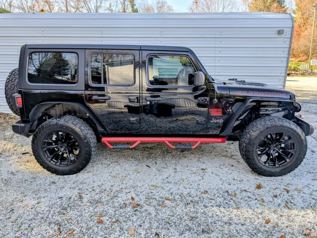 2019 Jeep Wrangler Unlimited Rubicon photo 2