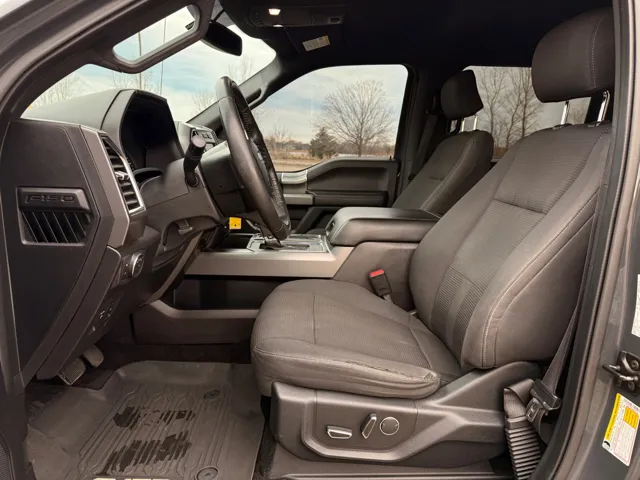 2016 Ford F-150 photo 3