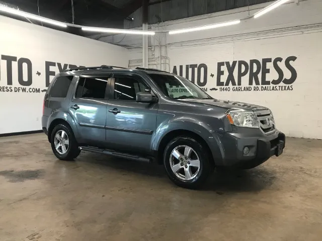 2010 Honda Pilot EX-L 4WD w/ RES's photo