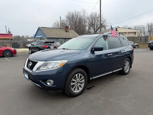 2015 Nissan Pathfinder SV