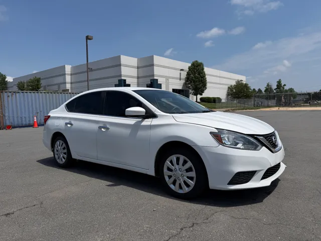 2017 Nissan Sentra S - Photo 7