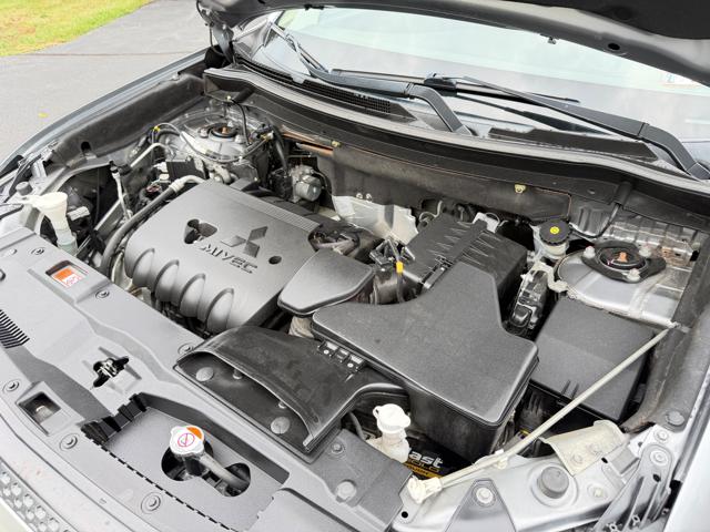 2019 Mitsubishi Outlander ES 2WD