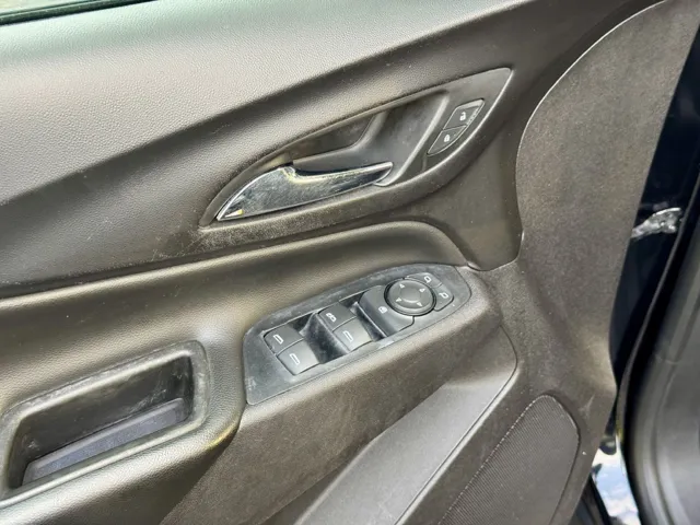 2019 Chevrolet Equinox LT - Photo 12