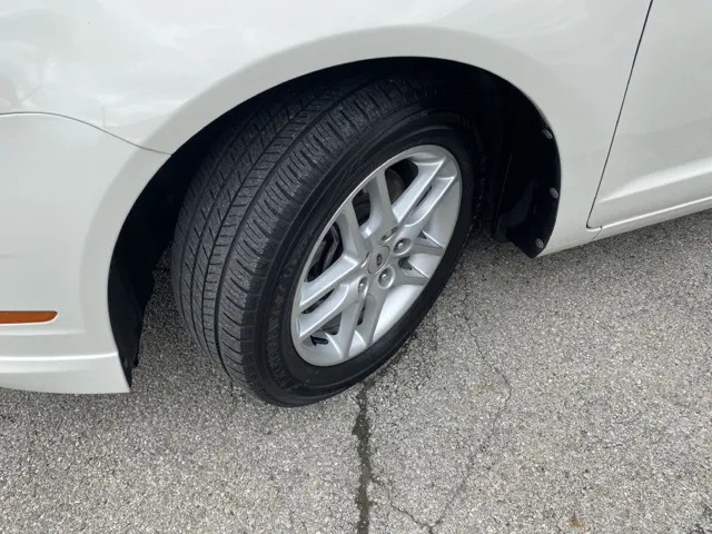 2012 Ford Fusion S - Photo 10
