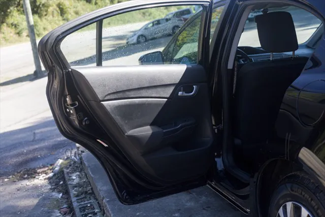 2015 Honda Civic LX - Photo 12