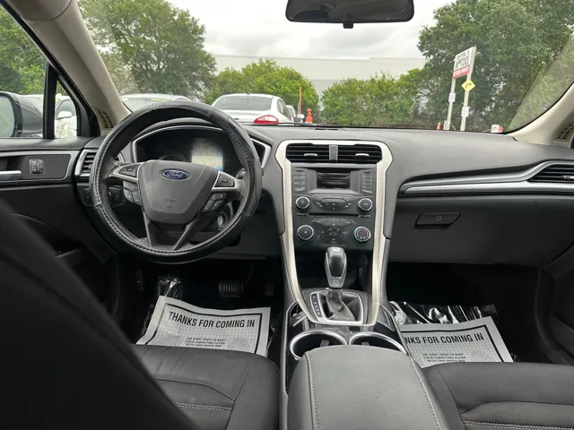 2014 Ford Fusion SE - Photo 9