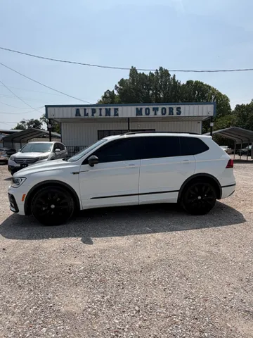 2021 Volkswagen Tiguan 2.0T SE R-Line Black's photo