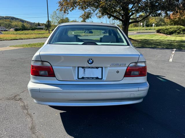 2002 BMW 5-Series