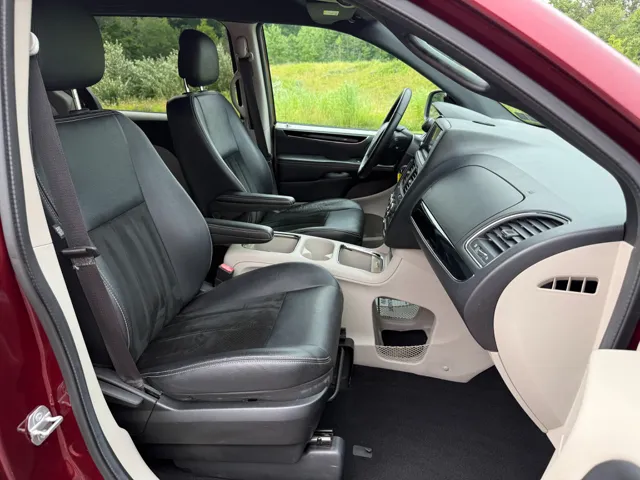 2017 Dodge Grand Caravan SXT - Photo 18
