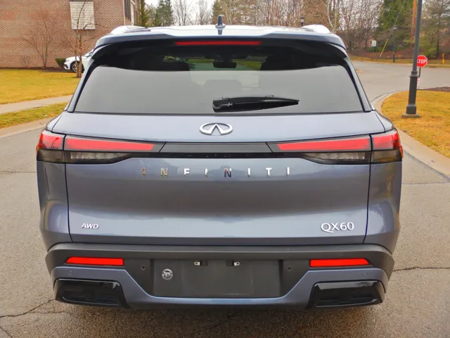 2023 INFINITI QX60 LUXE - Photo 9