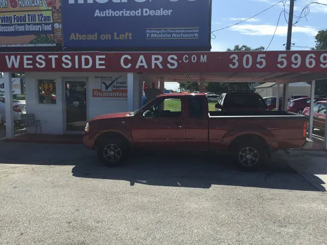2004 Nissan Frontier XE's photo