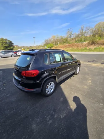 2017 Volkswagen Tiguan S - Photo 5