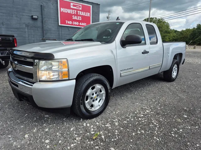 2010 Chevrolet Silverado 1500 photo 2