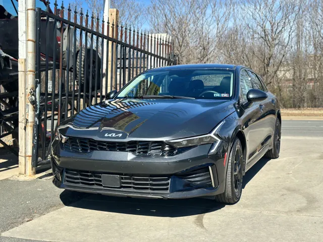 2025 Kia K5 LXS's photo