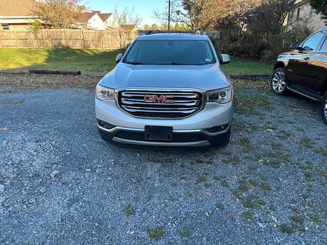 2017 GMC Acadia SLE-2