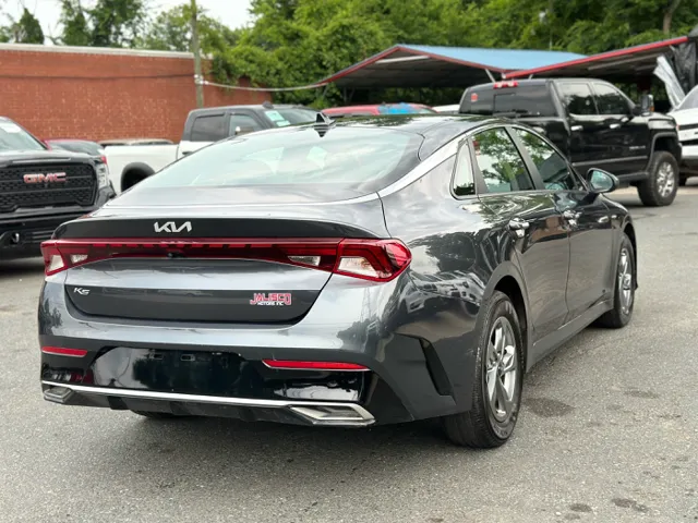 2022 Kia K5 LXS - Photo 6