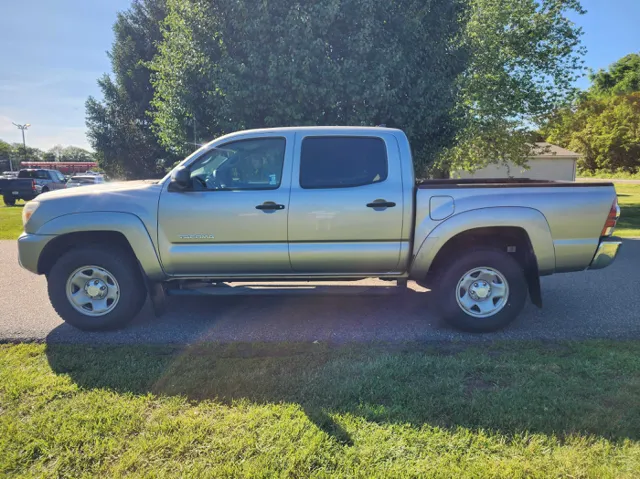 2014 Toyota Tacoma's photo