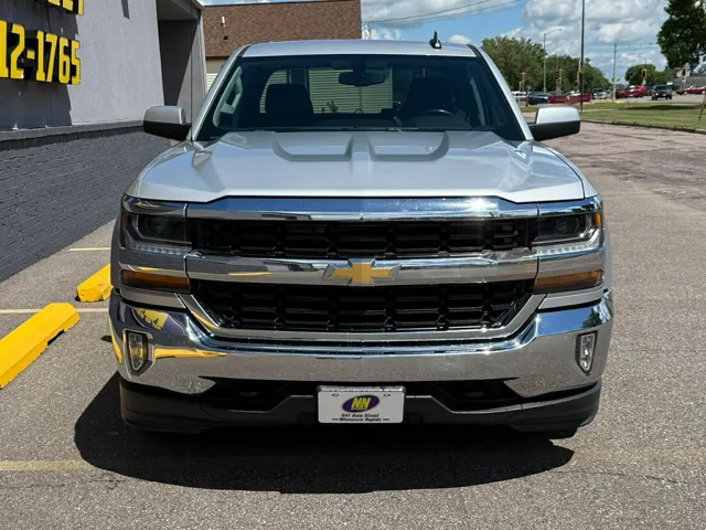 2017 Chevrolet Silverado 1500 LT - Photo 5