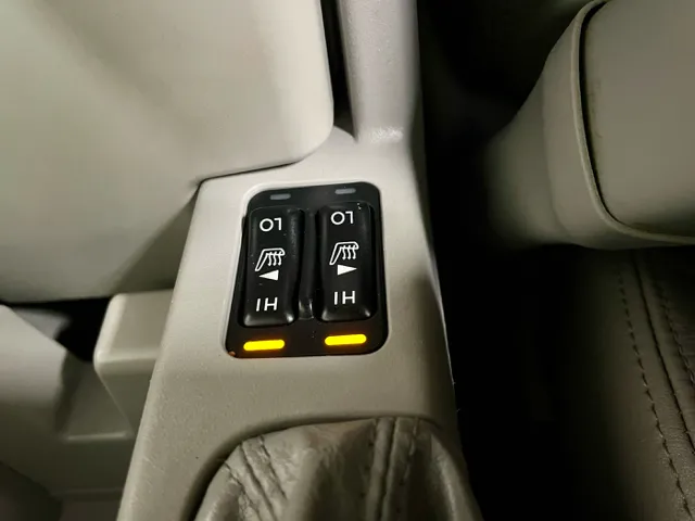 2011 Subaru Forester X Limited - Photo 17