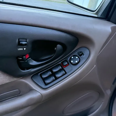 2000 Chevrolet Malibu LS - Photo 14