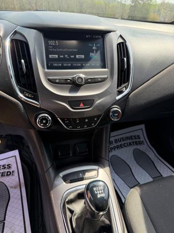 2017 Chevrolet Cruze LT Manual