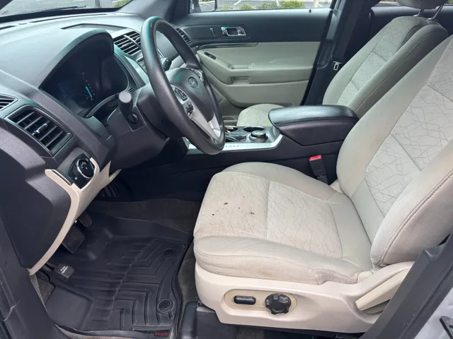 2014 Ford Explorer Base - Photo 11