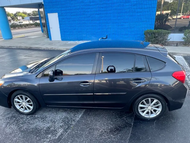 2014 Subaru Impreza 2.0i Premium