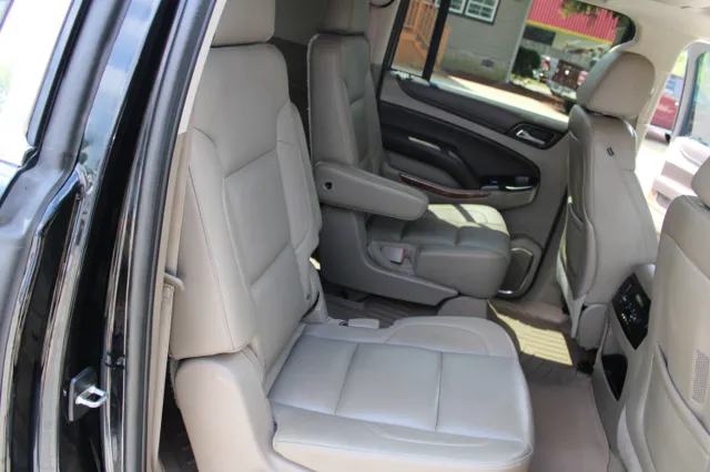 2015 Chevrolet Suburban LTZ - Photo 24