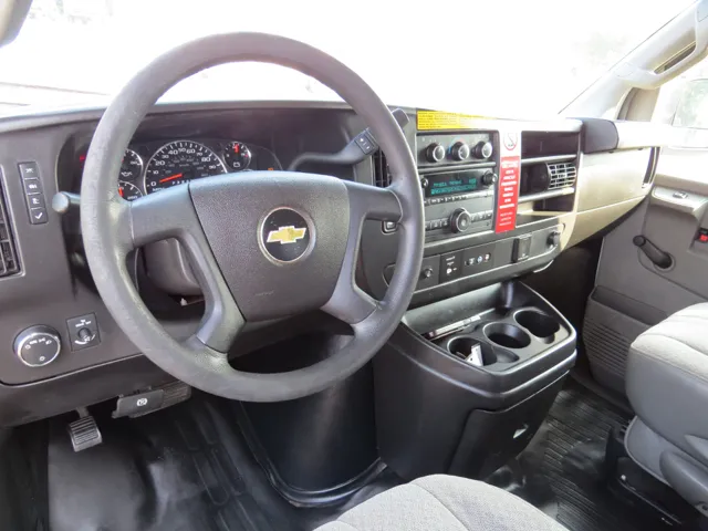 2018 Chevrolet Express 2500 photo 10