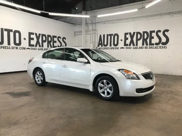 2009 Nissan Altima's photo