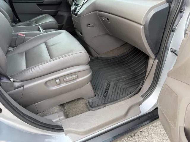 2017 Honda Odyssey EX-L - Photo 11