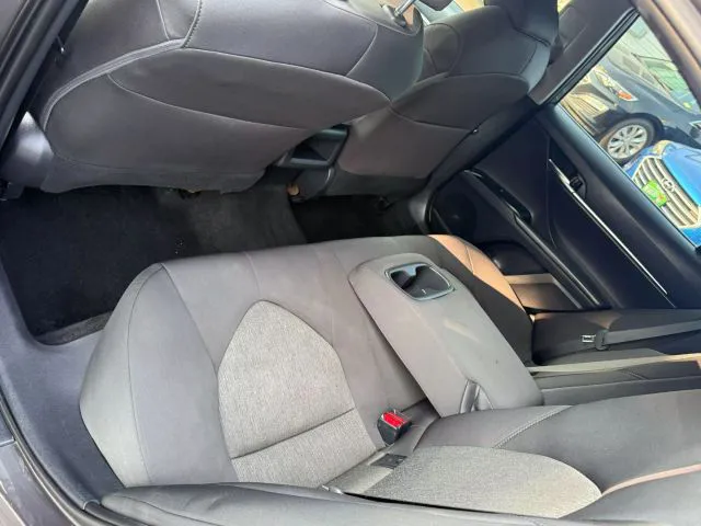 2020 Toyota Camry LE - Photo 26
