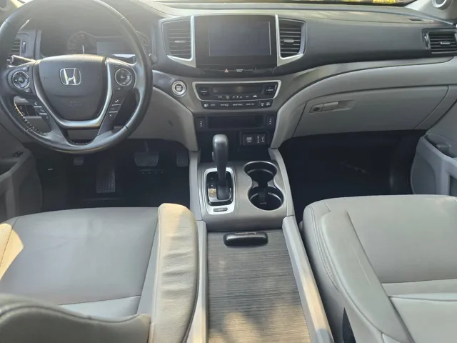 2017 Honda Pilot EX-L - Photo 11
