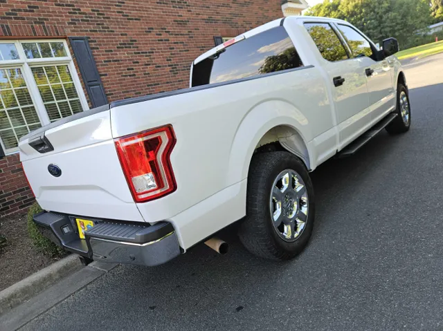 2017 Ford F-150 XLT photo 4