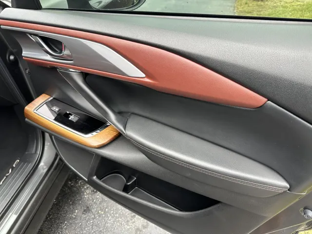 2017 Mazda CX-9 Signature - Photo 23
