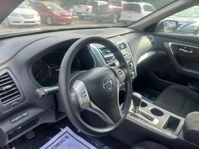 2015 Nissan Altima SV - Photo 7