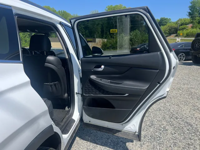 2020 Hyundai Santa Fe SEL - Photo 16