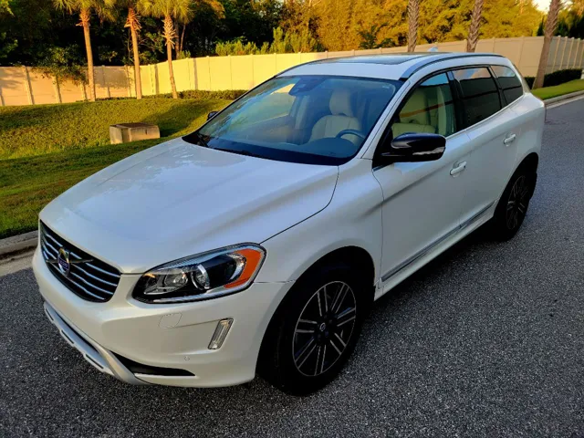 2017 Volvo XC60 T5 Dynamic's photo