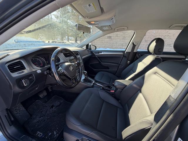 2015 Volkswagen Golf TDI S 6A