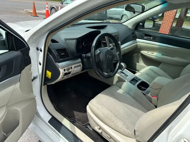 2012 Subaru Legacy I Premium - Photo 12