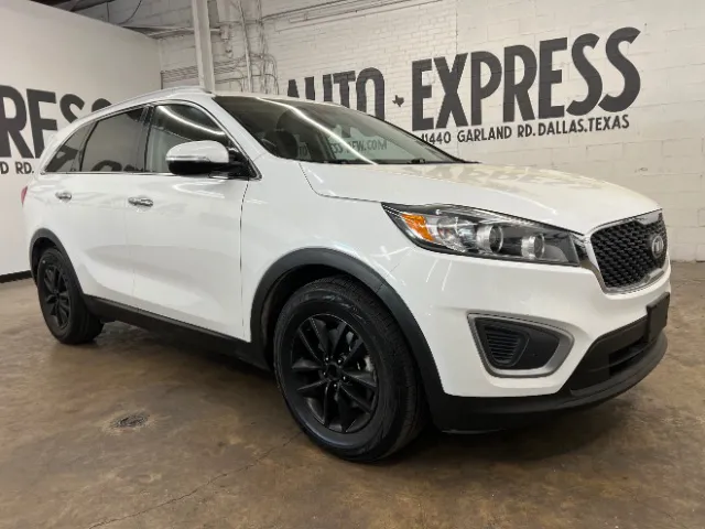 2017 Kia Sorento LX