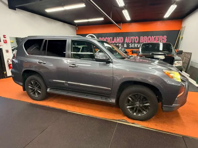 2015 Lexus GX Base's photo