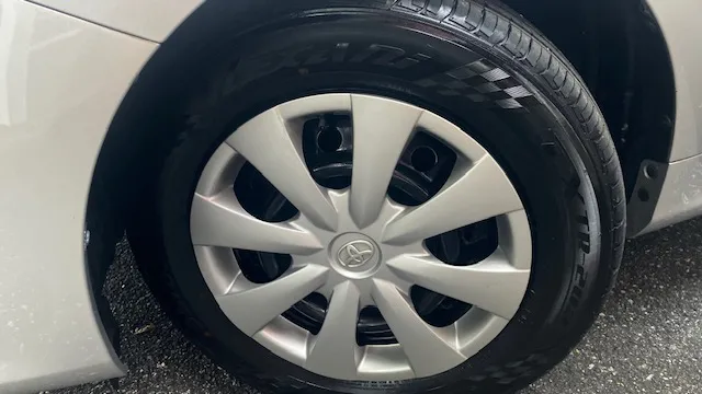2011 Toyota Corolla LE - Photo 12