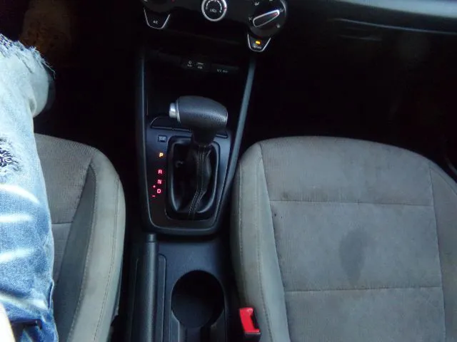 2018 Kia RIO LX - Photo 10