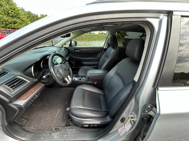 2016 Subaru Outback Limited - Photo 11