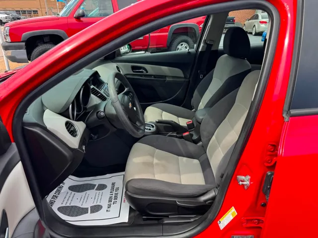 2016 Chevrolet Cruze Limited LS - Photo 6