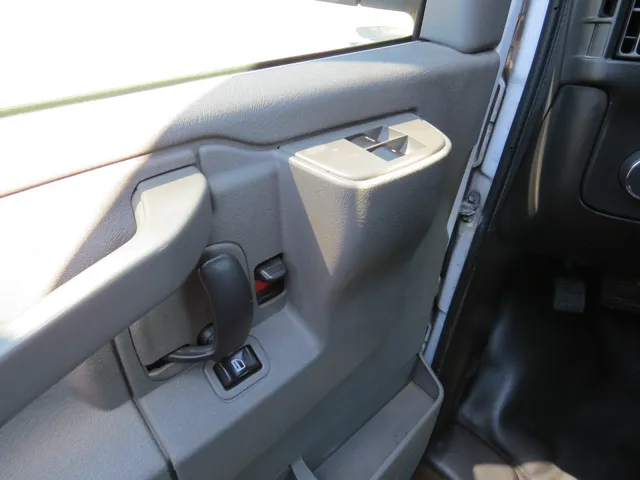 2016 Chevrolet Express 2500 Cargo photo 6